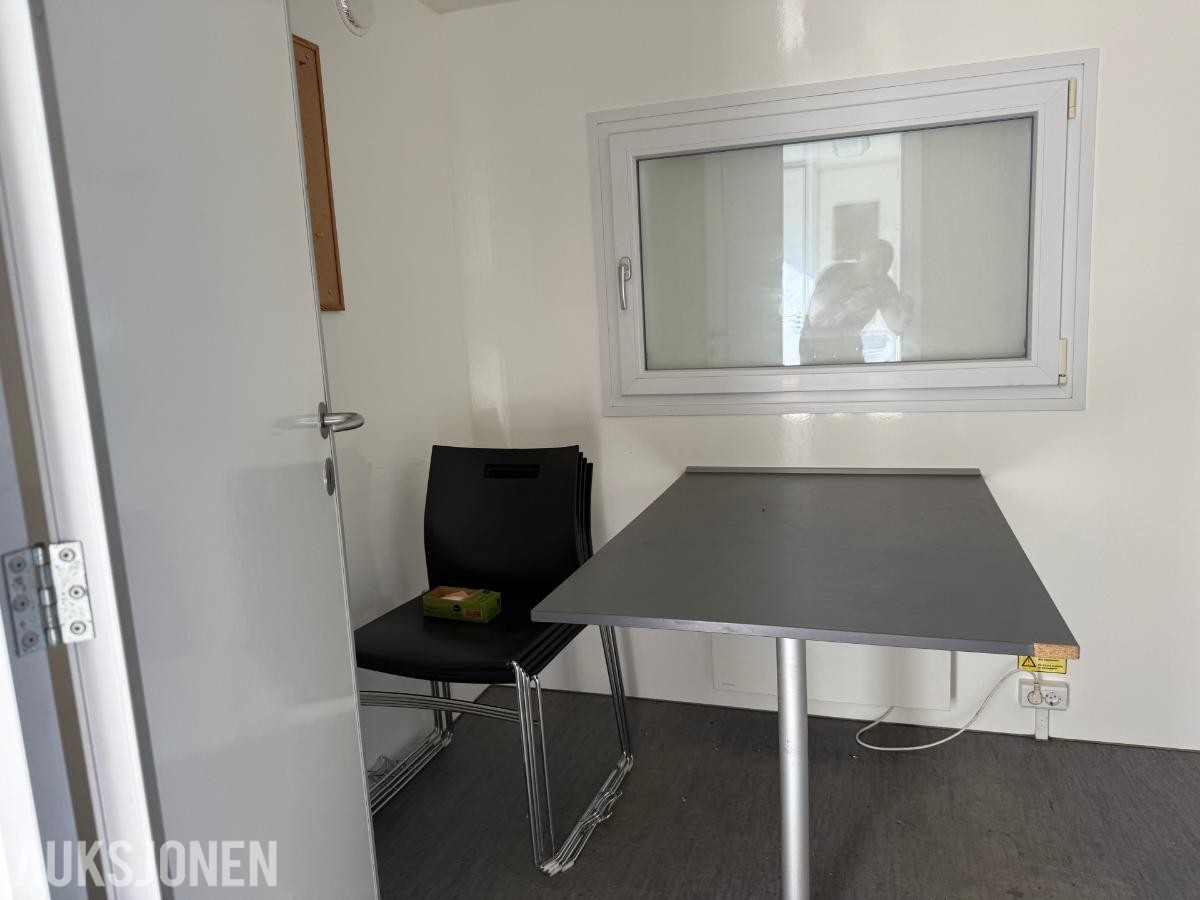 2014 Scanvogn med ren og skitten sone - skiftebrakke