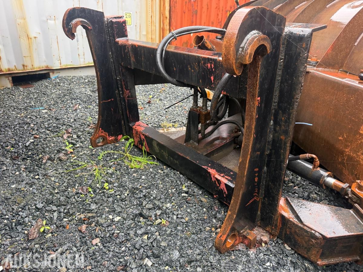 Holms TKH-101-400 4,0 m snøskjær / diagonalplog – hydraulisk sving – hjullasterfeste