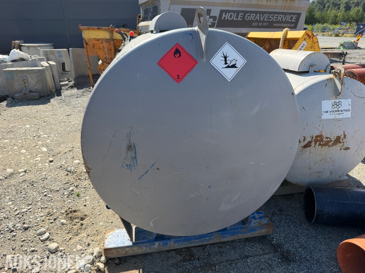 Dieseltank 2700 Liter