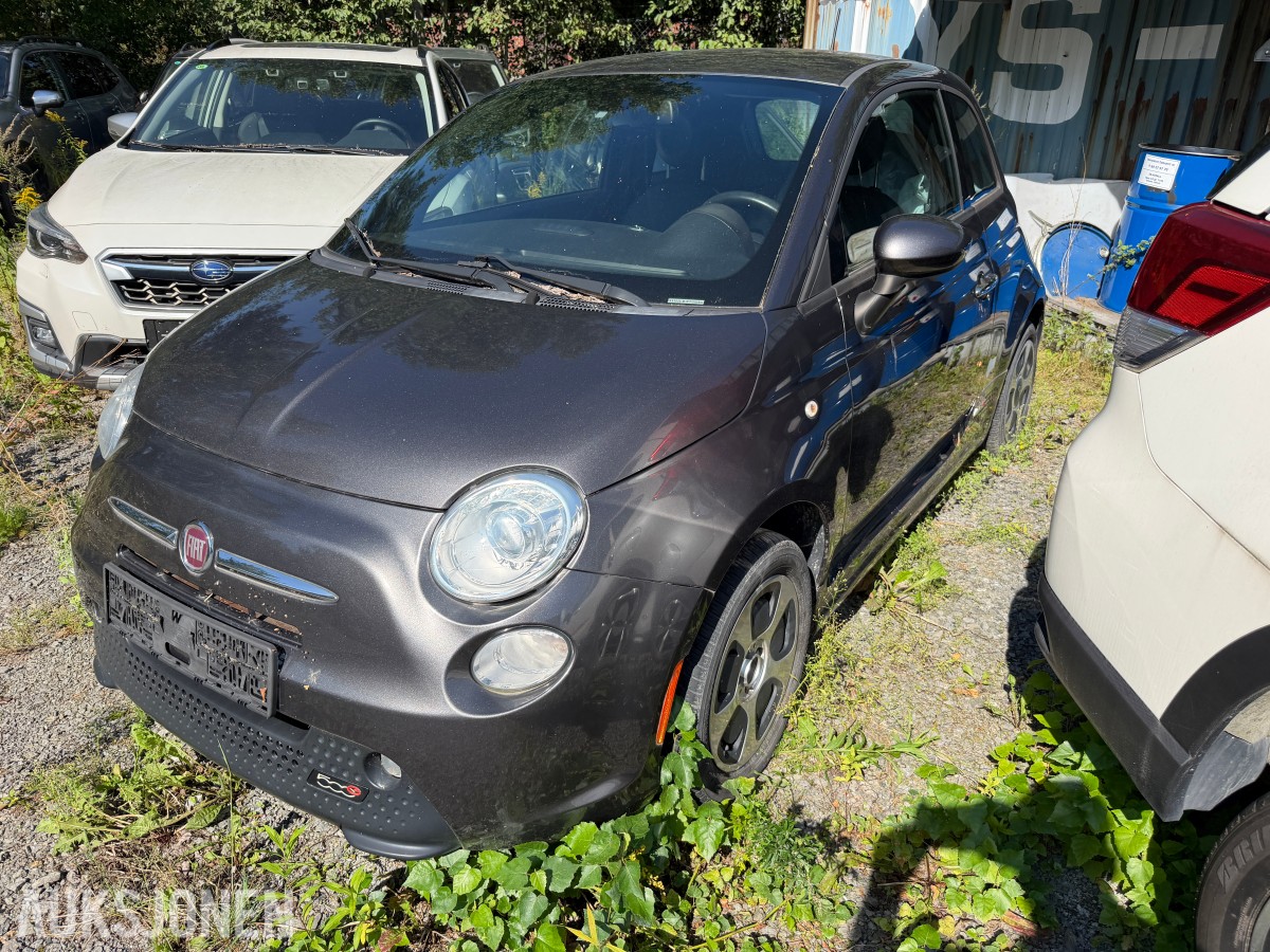 2014 Fiat 500E elektrisk / S+V dekk / Rep. objekt