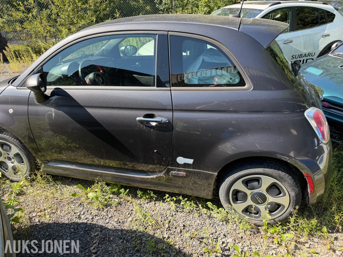 2014 Fiat 500E elektrisk / S+V dekk / Rep. objekt