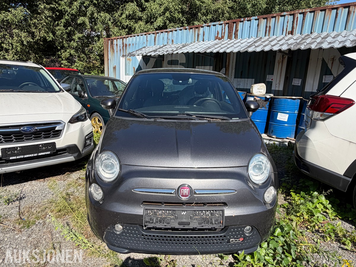 2014 Fiat 500E elektrisk / S+V dekk / Rep. objekt