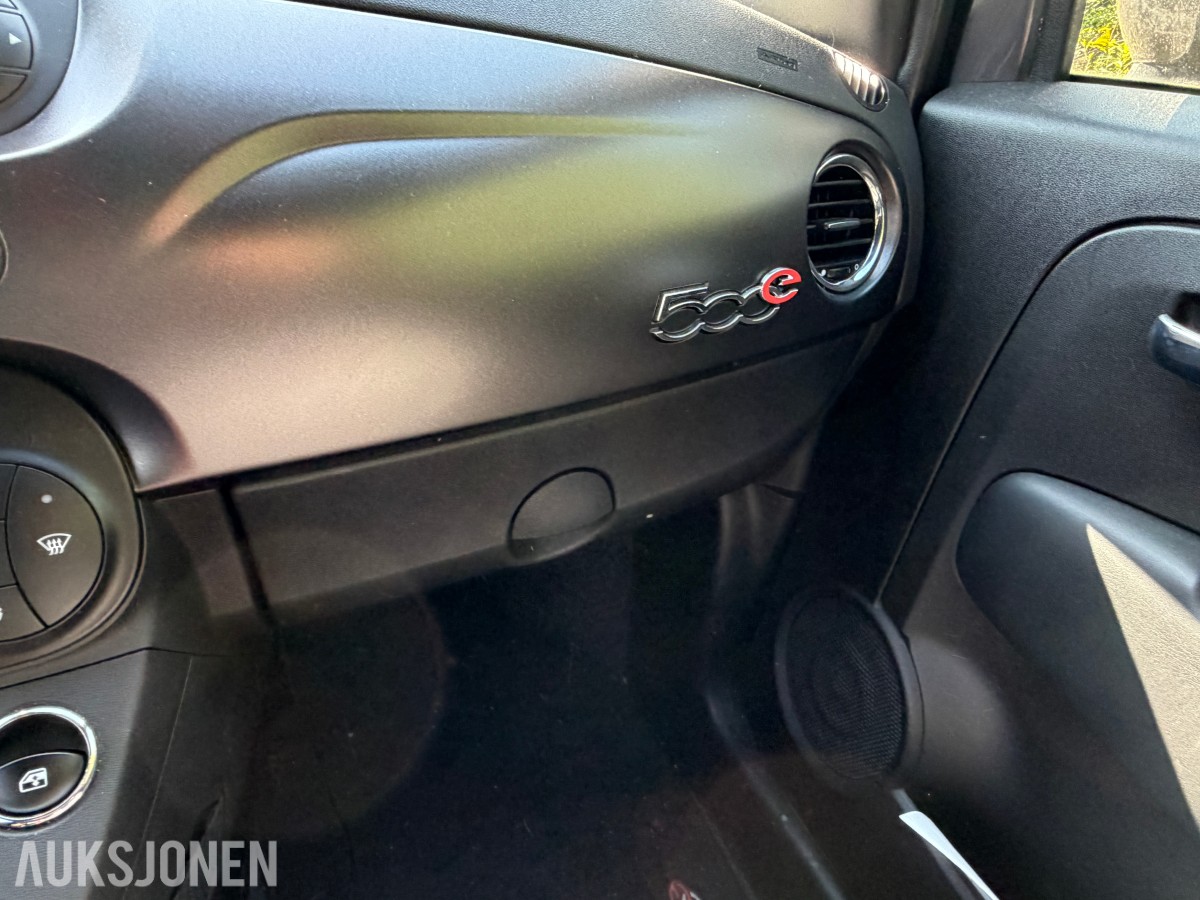 2014 Fiat 500E elektrisk / S+V dekk / Rep. objekt