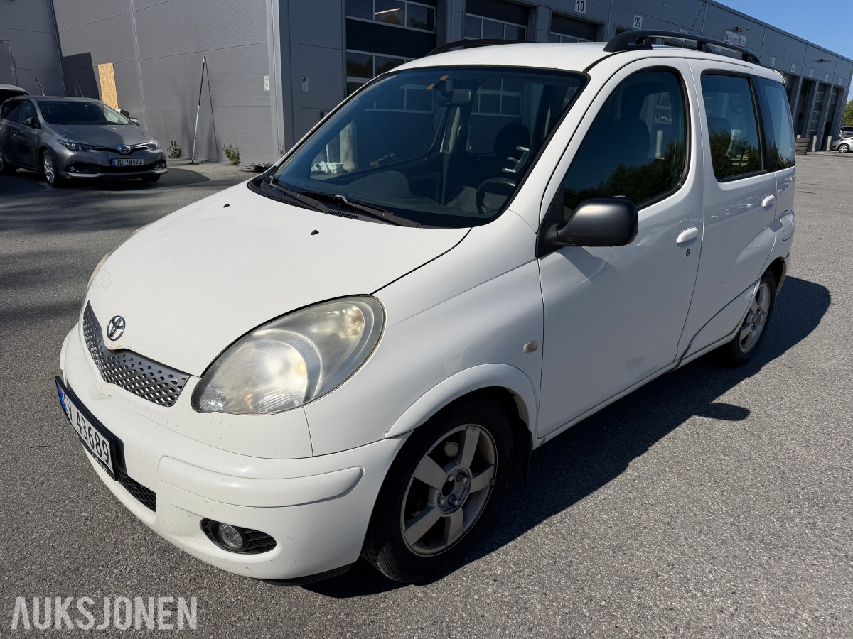 2005 Toyota YARIS VERSO 1.3-84 / Automat / EU-OK til 09.2027