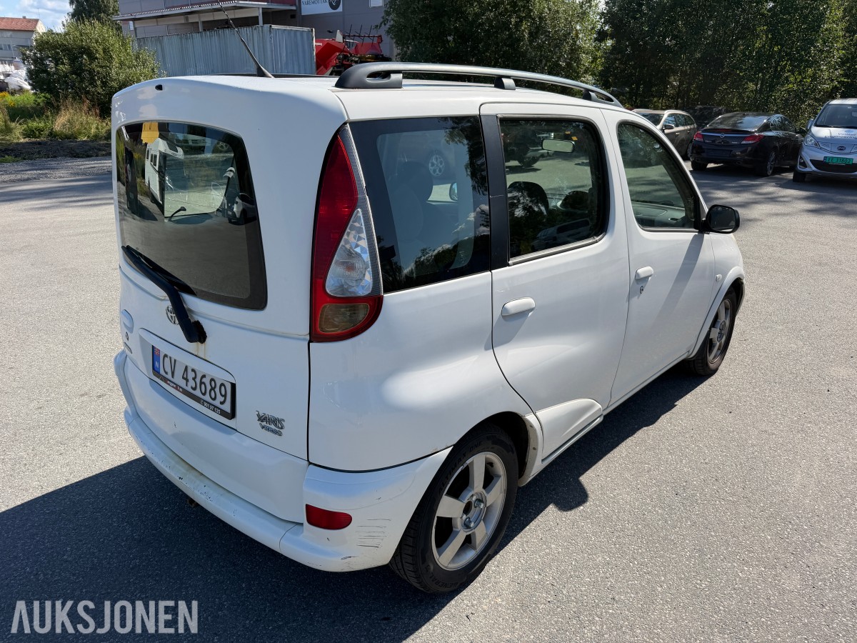 2005 Toyota YARIS VERSO 1.3-84 / Automat / EU-OK til 09.2027
