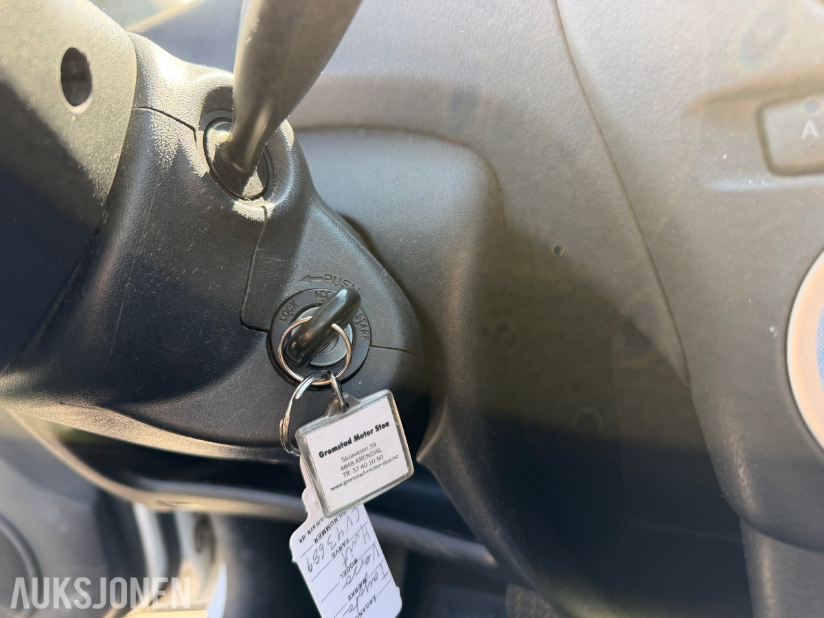 2005 Toyota YARIS VERSO 1.3-84 / Automat / EU-OK til 09.2027