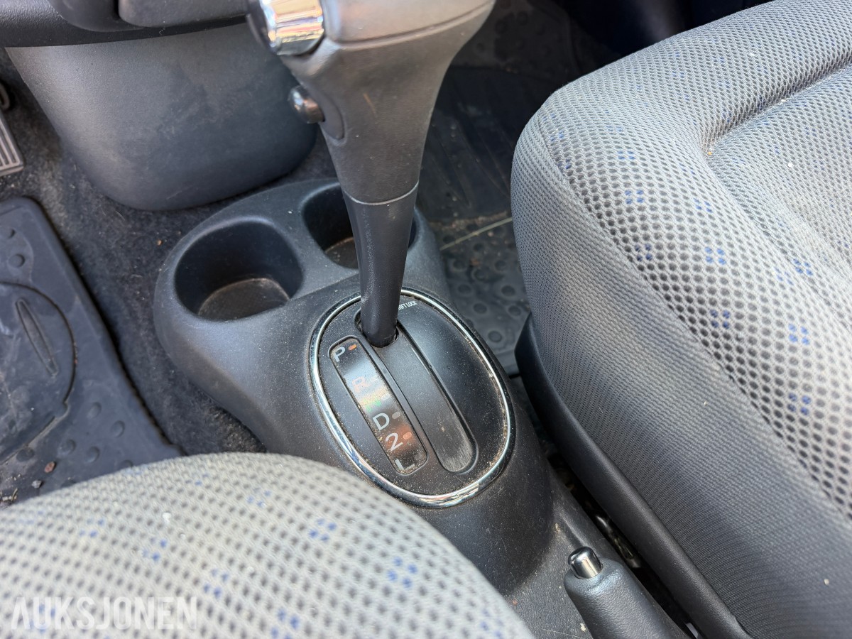 2005 Toyota YARIS VERSO 1.3-84 / Automat / EU-OK til 09.2027