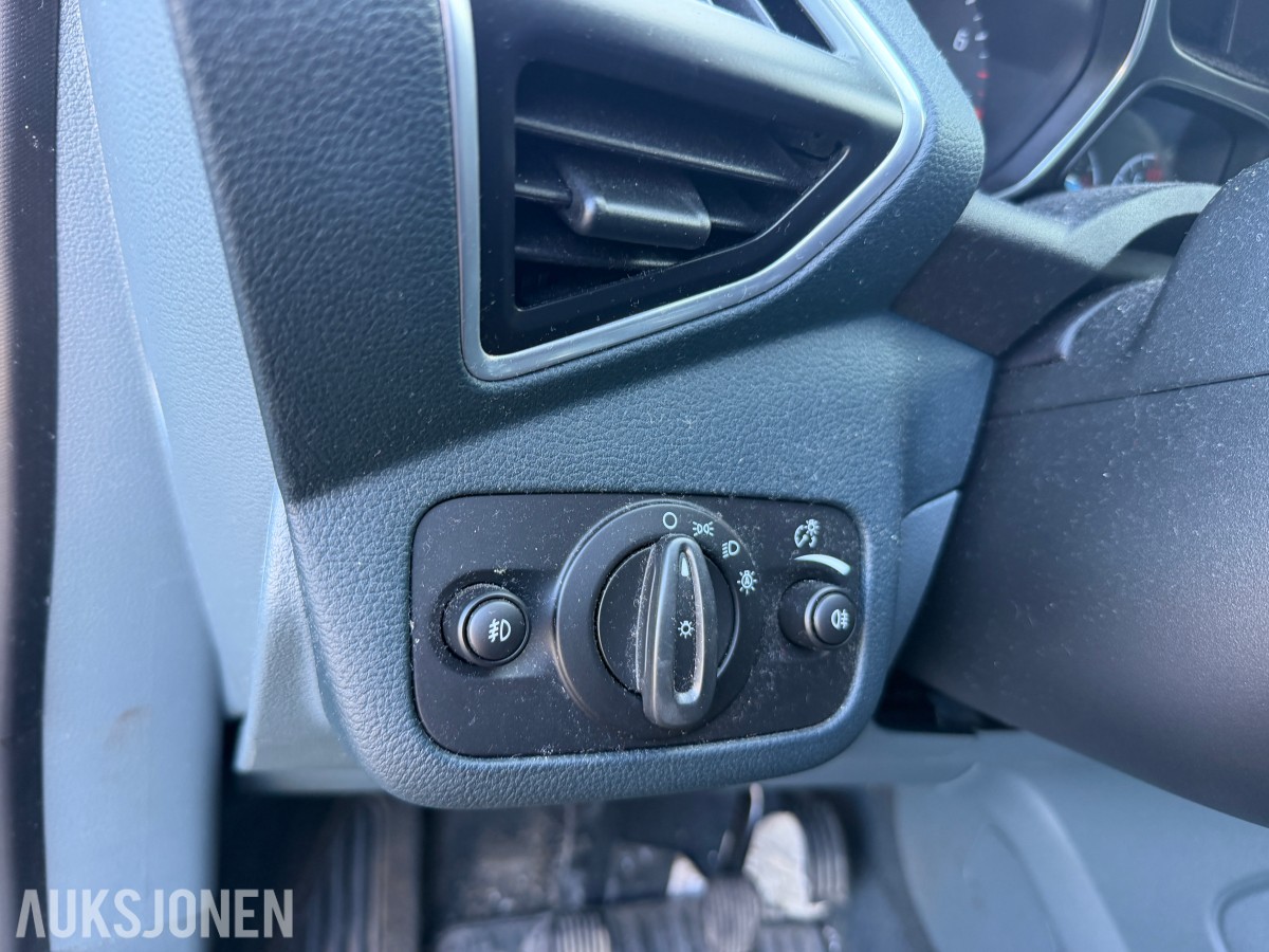 2014 Ford C-MAX 1.0-125 / S+V dekk / Rep.objekt