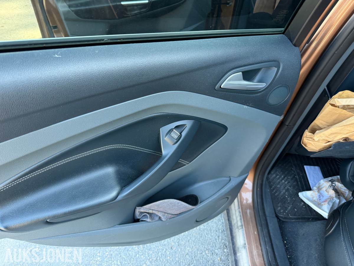 2014 Ford C-MAX 1.0-125 / S+V dekk / Rep.objekt
