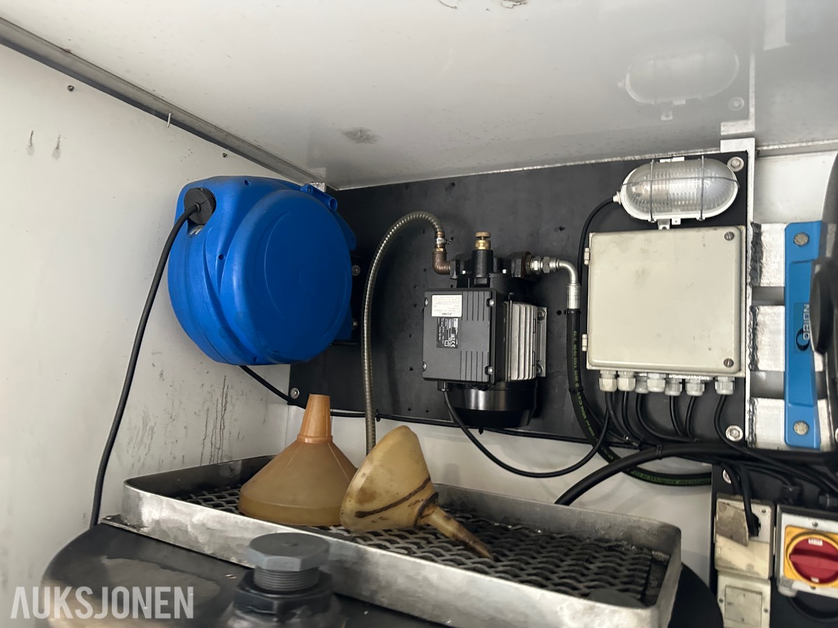 Oljetårn / oljestasjon | Tømming og fylling | Slangetromler og pumper