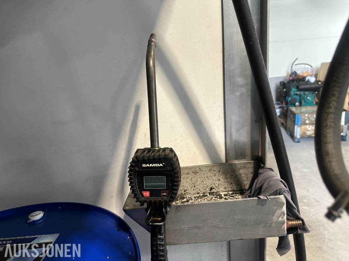 Oljetårn / oljestasjon | Tømming og fylling | Slangetromler og pumper