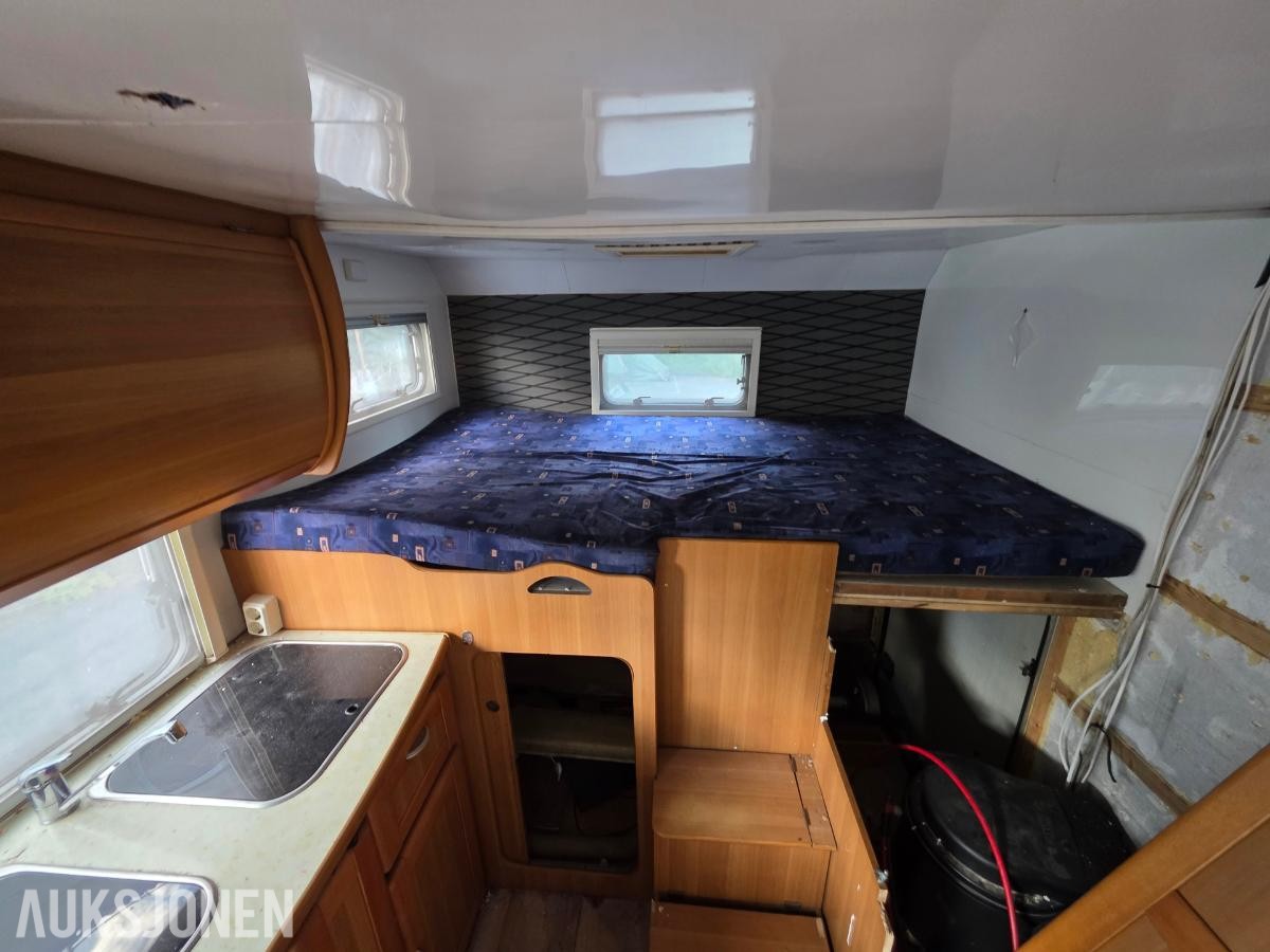 2001 Ford Transit campingbil - prosjekt - ingen minstepris