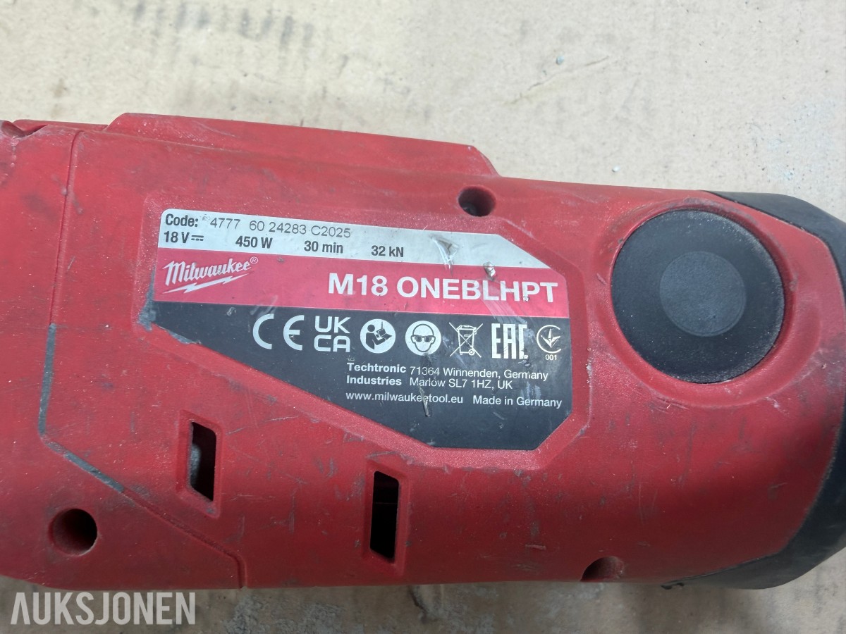 Milwaukee M18/M12 elektroverktøy, batterier og pressbakker fra Geberit,