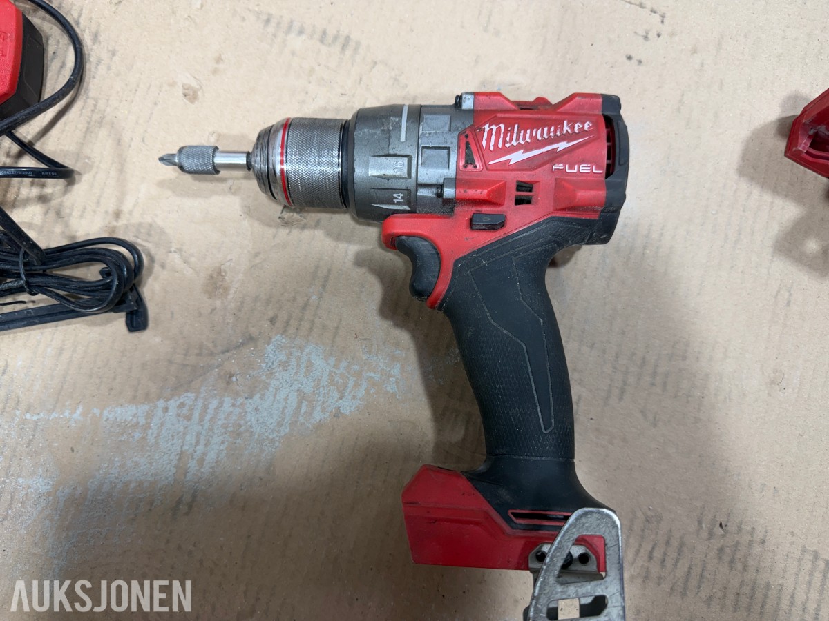 Milwaukee M18/M12 elektroverktøy, batterier og pressbakker fra Geberit,
