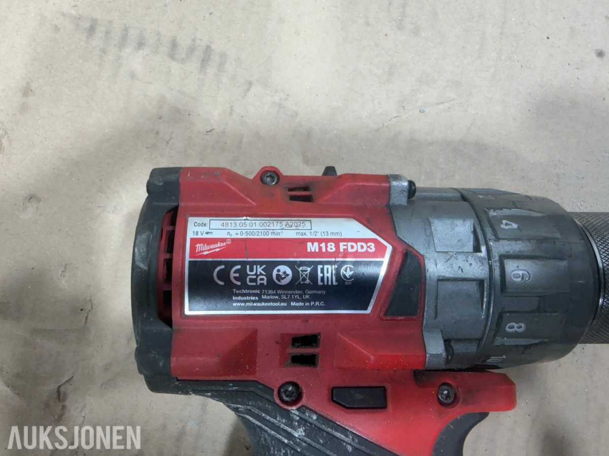 Milwaukee M18/M12 elektroverktøy, batterier og pressbakker fra Geberit,