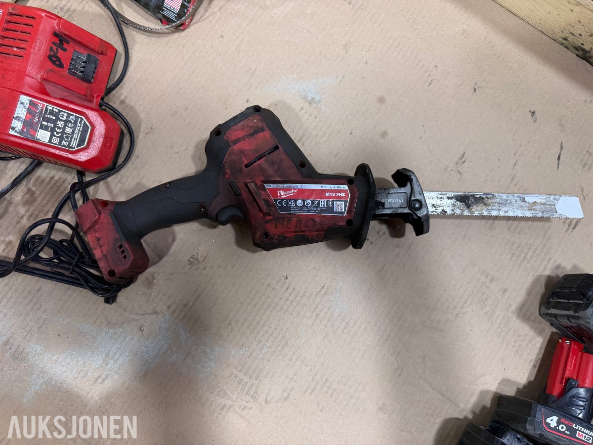 Milwaukee M18/M12 elektroverktøy, batterier og pressbakker fra Geberit,