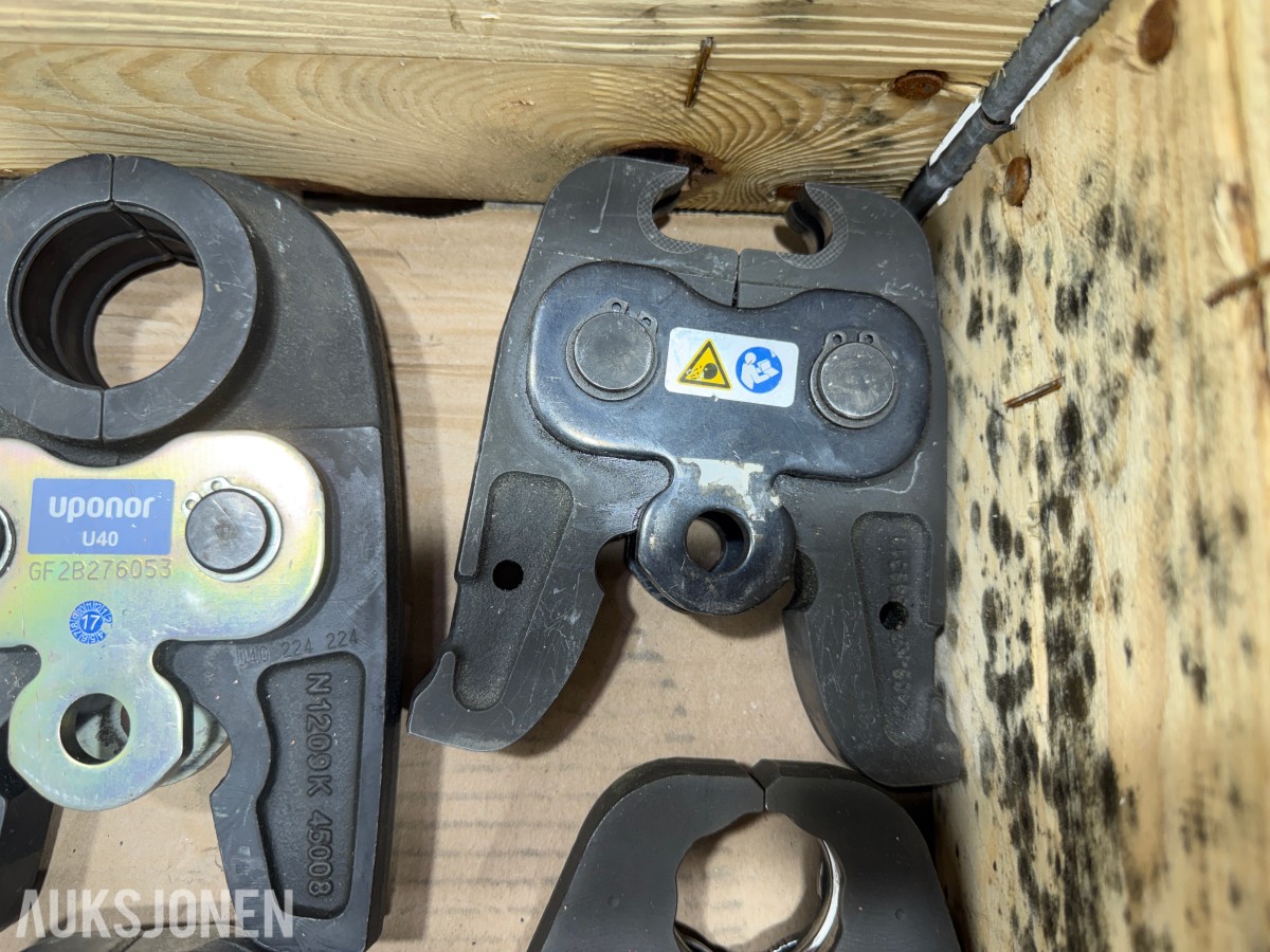 Milwaukee M18/M12 elektroverktøy, batterier og pressbakker fra Geberit,