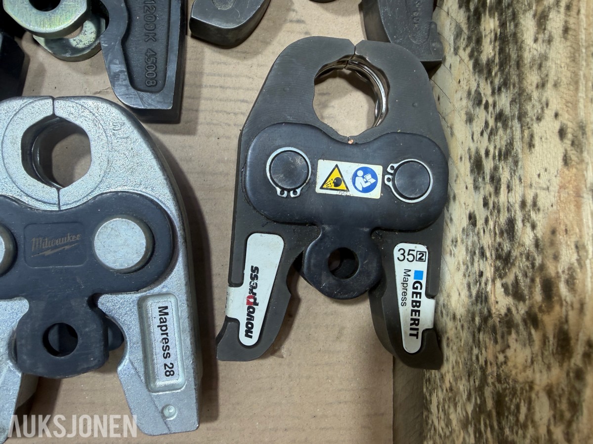 Milwaukee M18/M12 elektroverktøy, batterier og pressbakker fra Geberit,