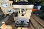 DeLonghi Magnifica Evo automatisk kaffemaskin med melkebeholder