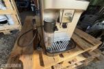 DeLonghi Magnifica Evo automatisk kaffemaskin med melkebeholder