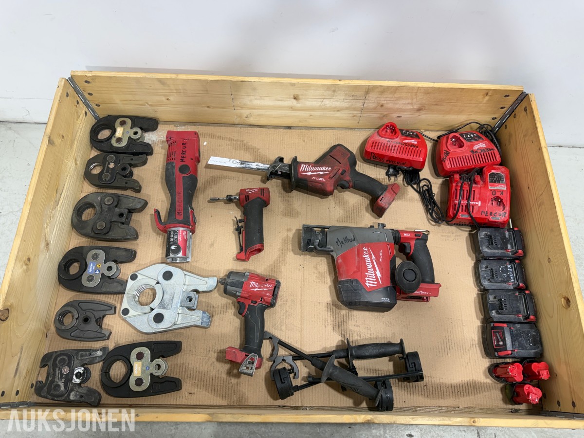 Milwaukee M12/M18 verktøy, batterier, ladere og pressbakker
