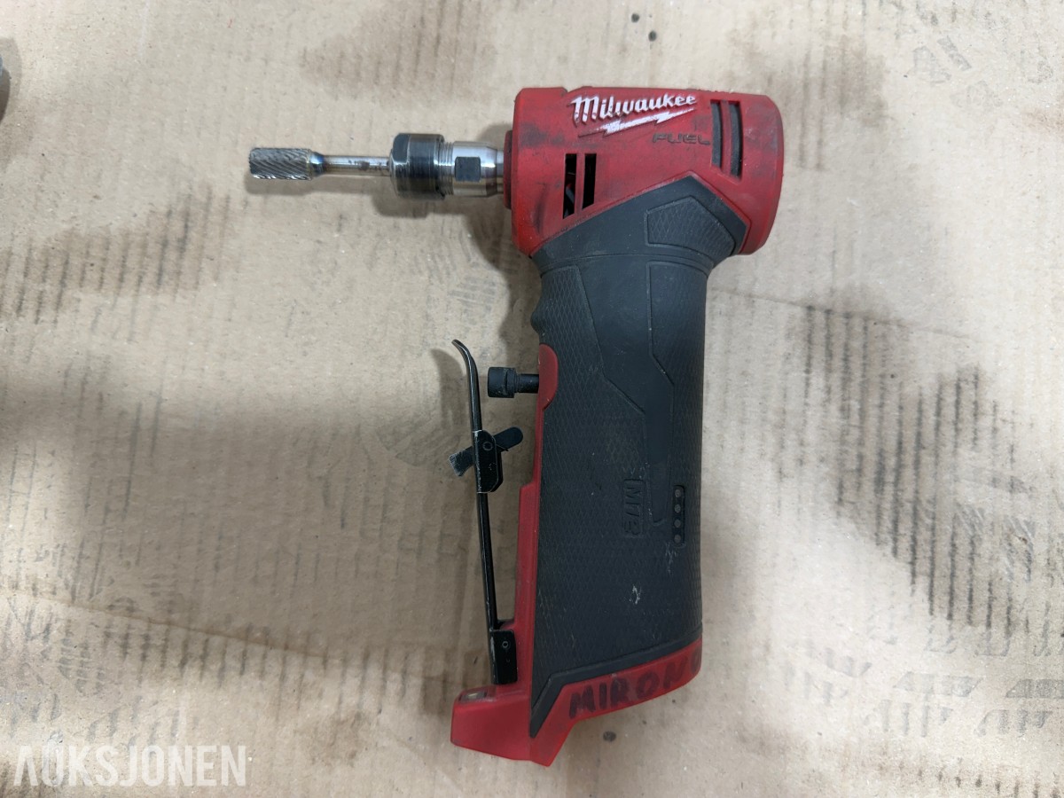 Milwaukee M12/M18 verktøy, batterier, ladere og pressbakker