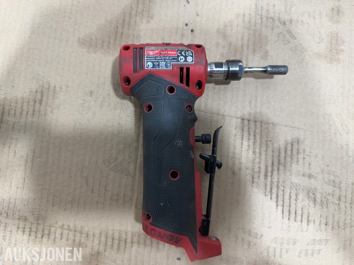 Milwaukee M12/M18 verktøy, batterier, ladere og pressbakker