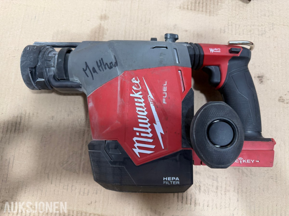 Milwaukee M12/M18 verktøy, batterier, ladere og pressbakker
