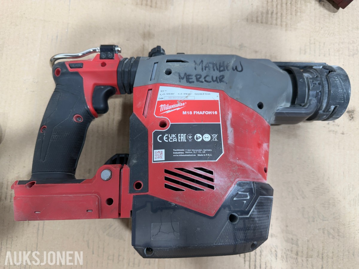 Milwaukee M12/M18 verktøy, batterier, ladere og pressbakker