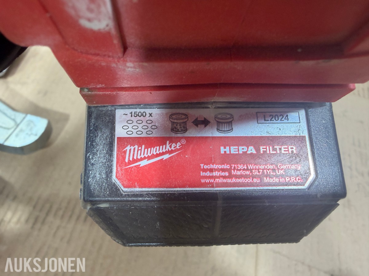 Milwaukee M12/M18 verktøy, batterier, ladere og pressbakker