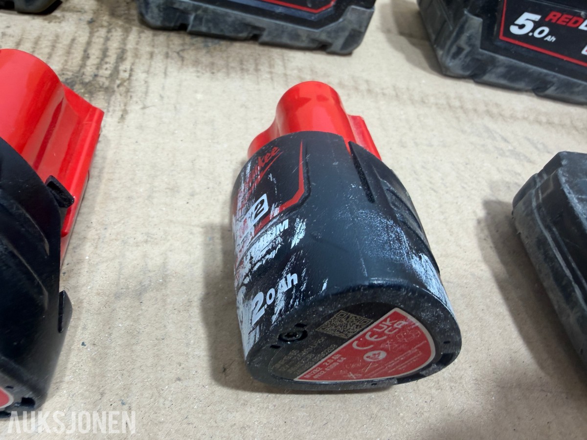 Milwaukee M12/M18 verktøy, batterier, ladere og pressbakker