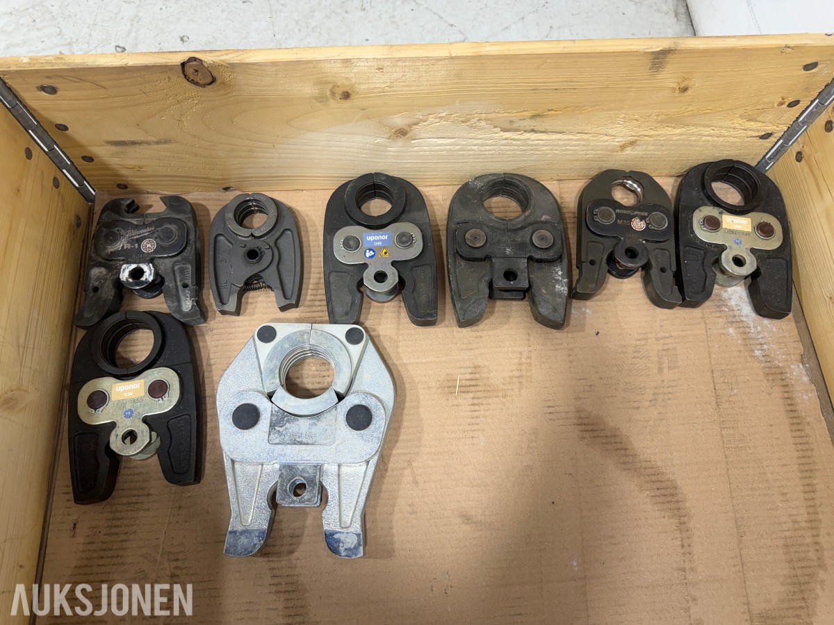 Milwaukee M12/M18 verktøy, batterier, ladere og pressbakker
