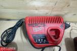 Milwaukee M12/M18 verktøy, batterier, ladere og pressbakker