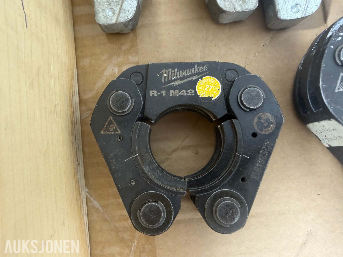 Milwaukee M18/M12 elektroverktøy, pressverktøy, pressbakker, batterier og ladere