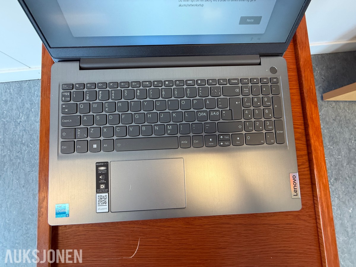 Lenovo IdeaPad 3 15IAU7 – 15,6