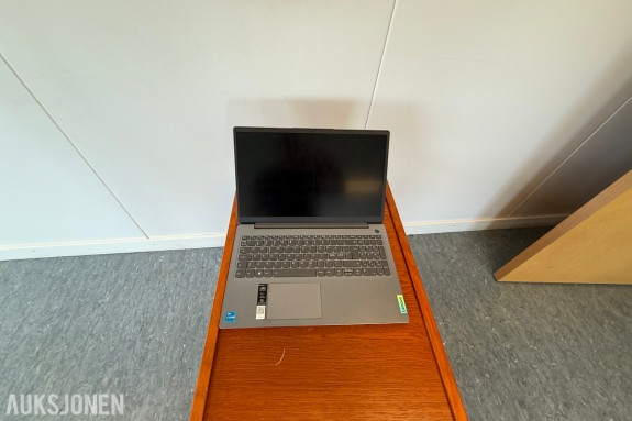 Lenovo IdeaPad 3 15IAU7 – 15,6