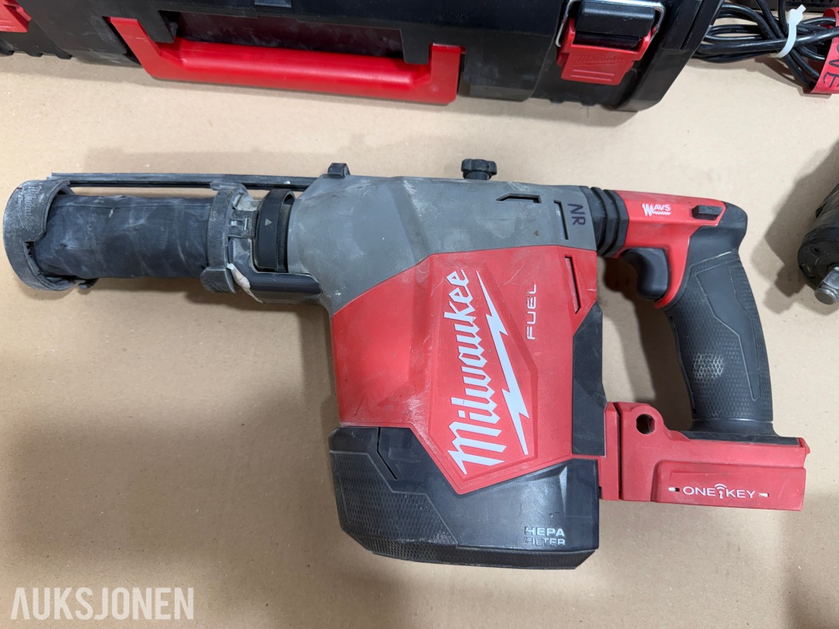 Milwaukee M18/M12 Muttertrekker/meiselhammer/bajonettsag/, batterier og ladere