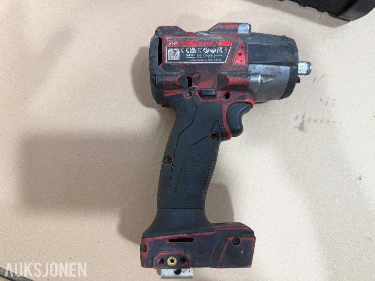 Milwaukee M18/M12 Muttertrekker/meiselhammer/bajonettsag/, batterier og ladere