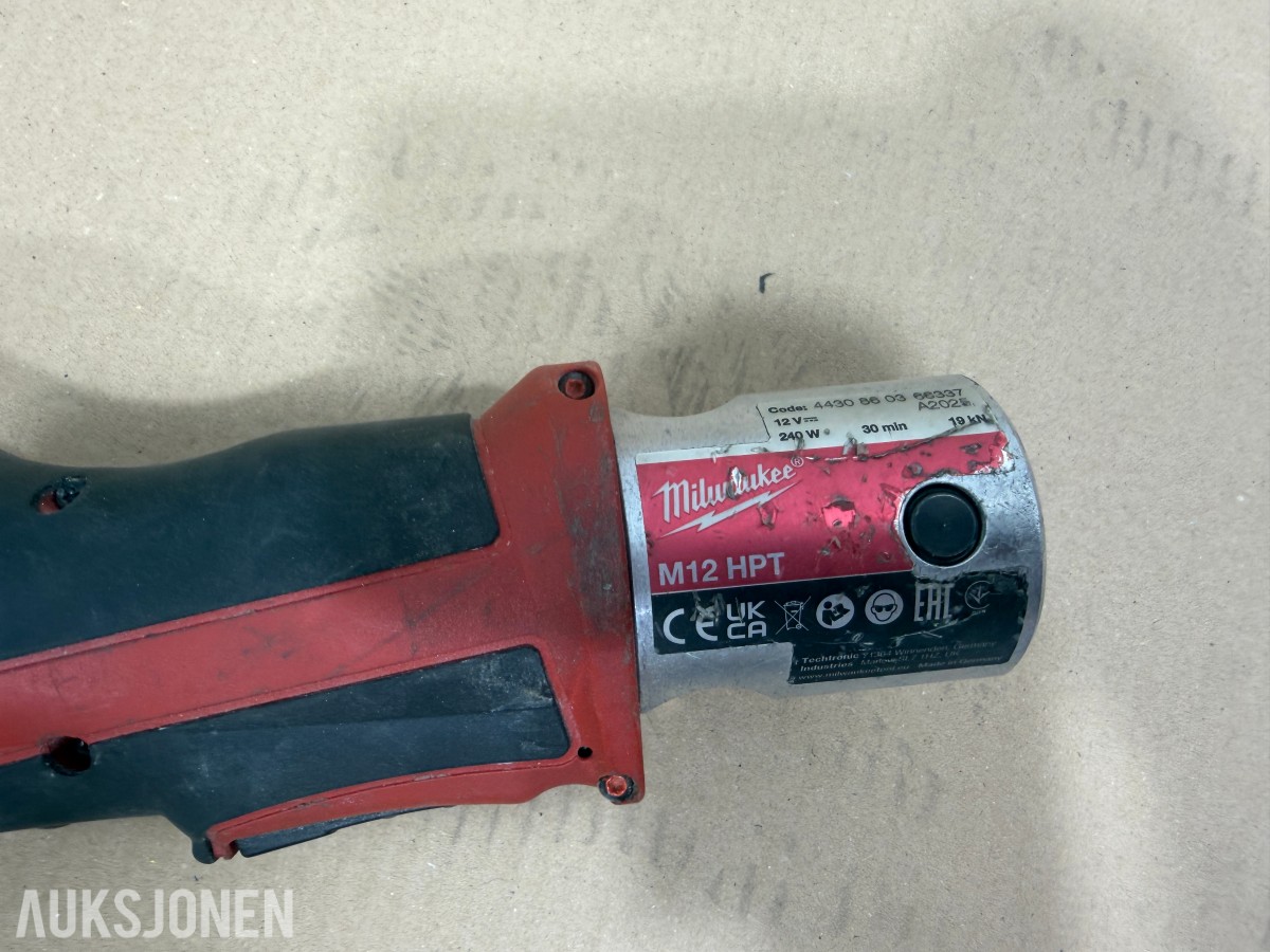 Milwaukee M12/M18 verktøy, batterier, ladere og Geberit Mapress pressbakker