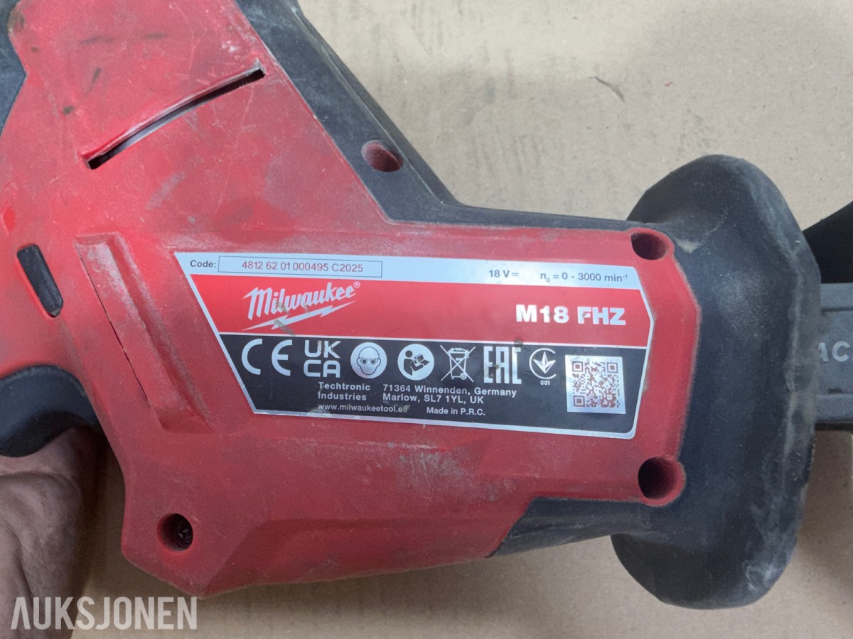 Milwaukee M12/M18 verktøy, batterier, ladere og Geberit Mapress pressbakker