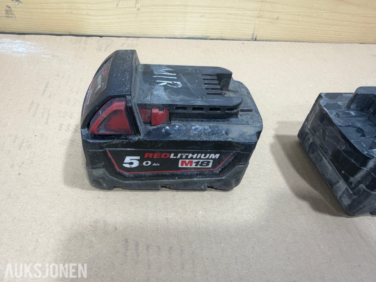 Milwaukee M12/M18 verktøy, batterier, ladere og Geberit Mapress pressbakker
