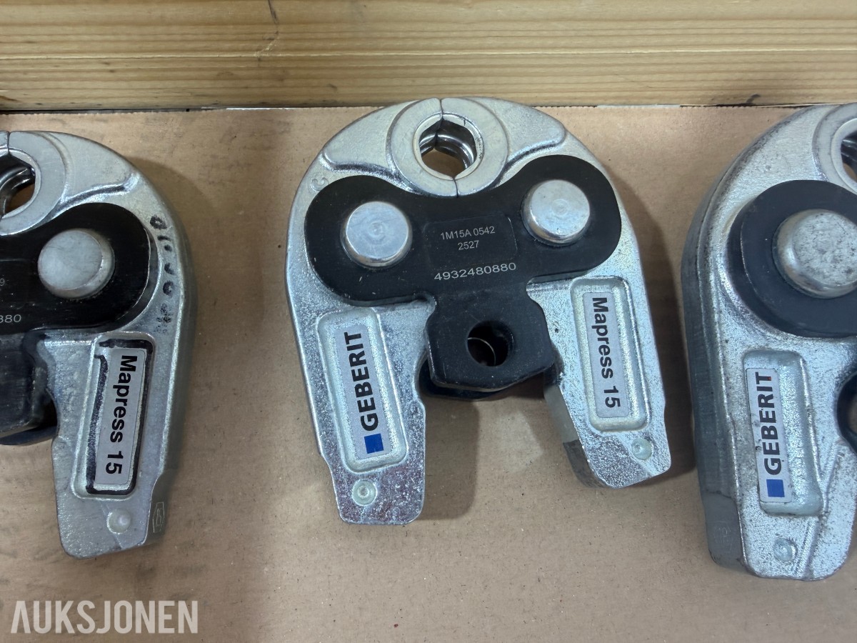 Milwaukee M12/M18 verktøy, batterier, ladere og Geberit Mapress pressbakker
