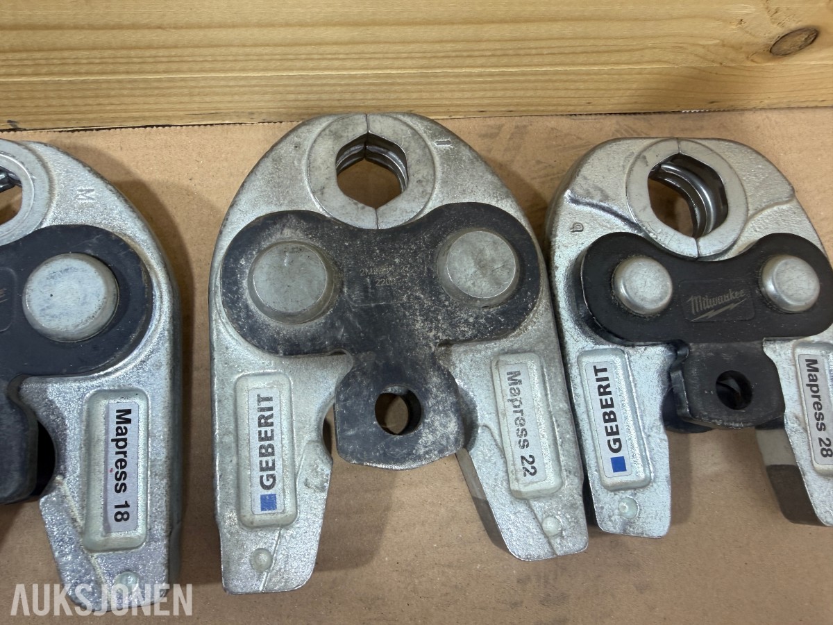 Milwaukee M12/M18 verktøy, batterier, ladere og Geberit Mapress pressbakker