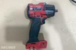Milwaukee M12/M18 verktøy, batterier, ladere og Geberit Mapress pressbakker