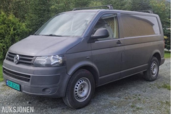 2011 Volkswagen T5 Transporter 2,0 TDI, Hengerfeste, S+V dekk EU ok til 11.2027