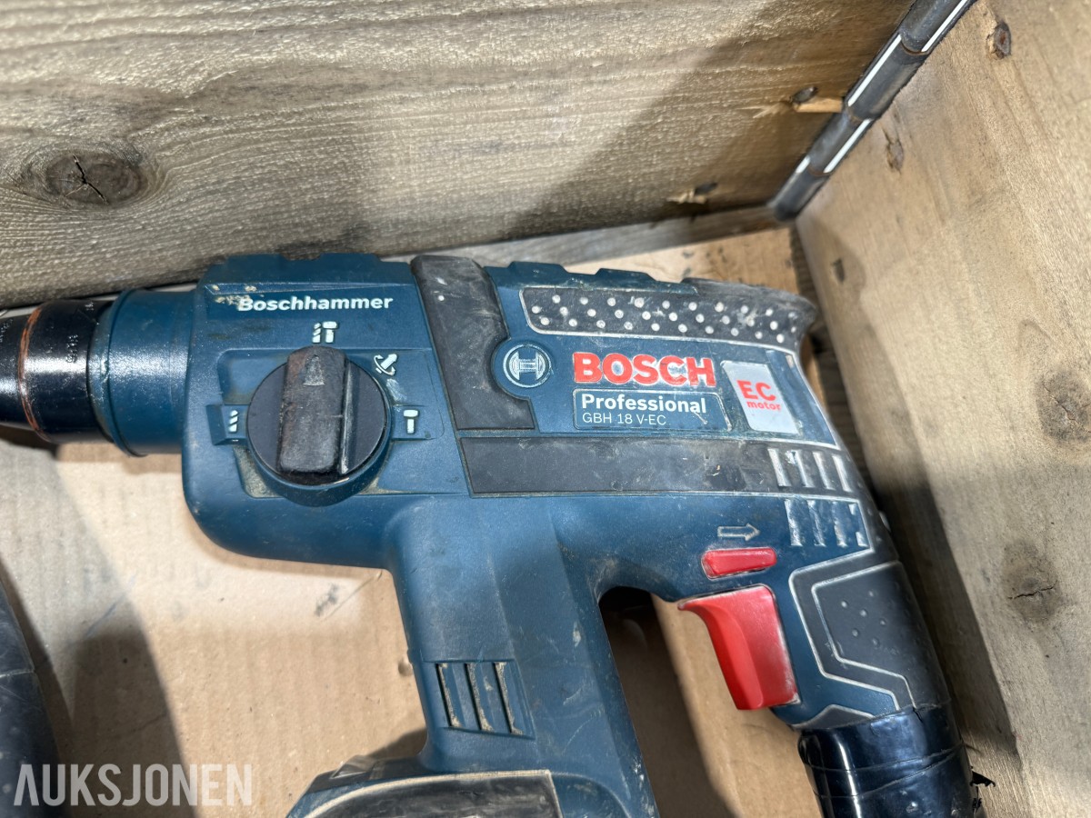 Større parti Bosch Professional 18V elektroverktøy, batterier og ladere