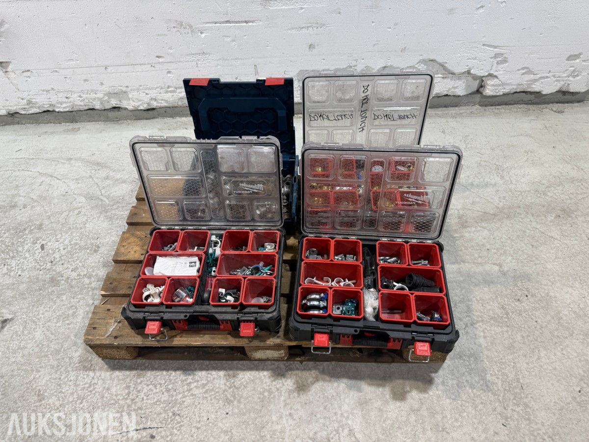 Milwaukee PACKOUT sortimentskasser med rørdeler og festemateriell