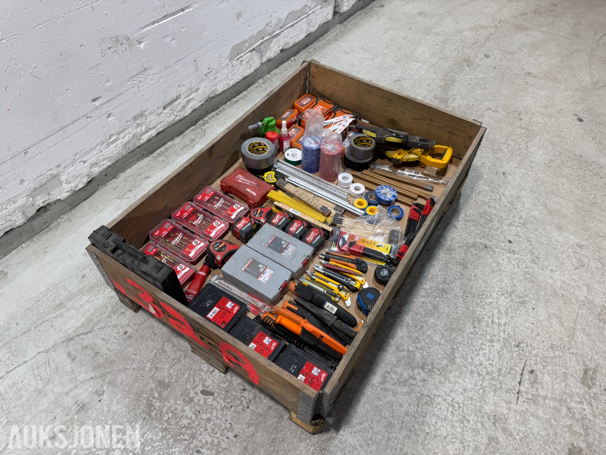 Parti håndverktøy og forbruksmateriell – Milwaukee, Bahco, Bosch m.fl.