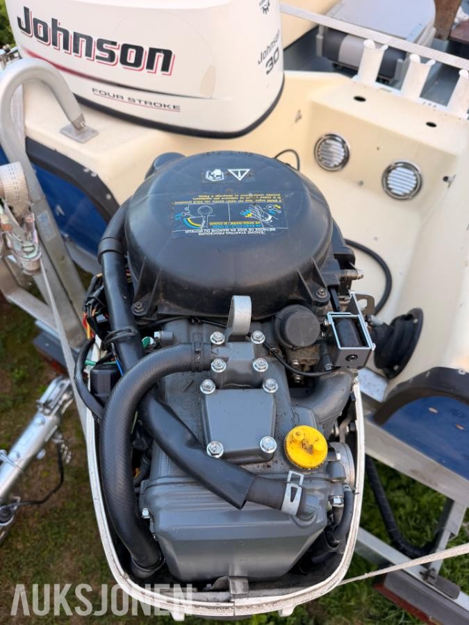 1990 SeaRay 160 båt med motor og henger