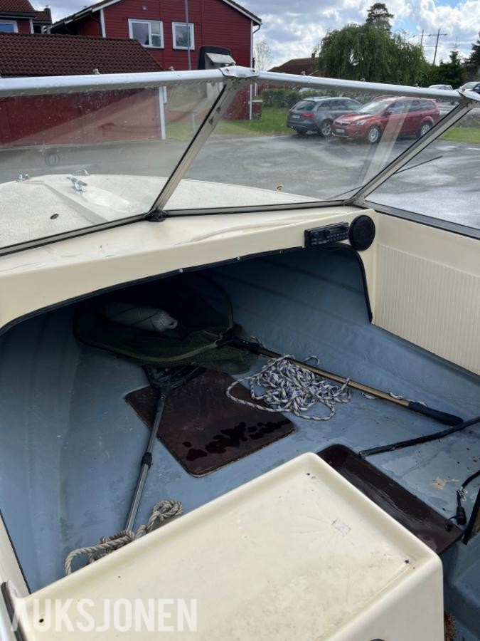 1990 SeaRay 160 båt med motor og henger